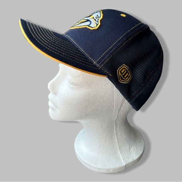 Nashville Predators Fanatics Old Time Hockey Flexfit One Size Cap  Hat - Picture 2 of 13